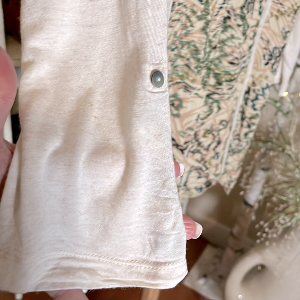 TINY Anthropologie M Rayon/linen blend embroidered tunic with lace detail. EUC - Picture 4 of 6